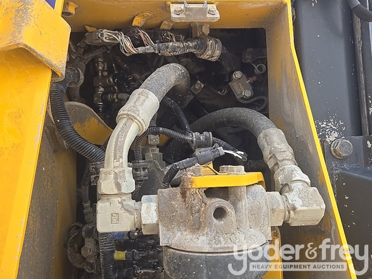 2021-komatsu-d61pxi-24-image-33