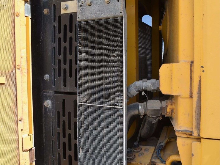 2008-deere-772d-image-59