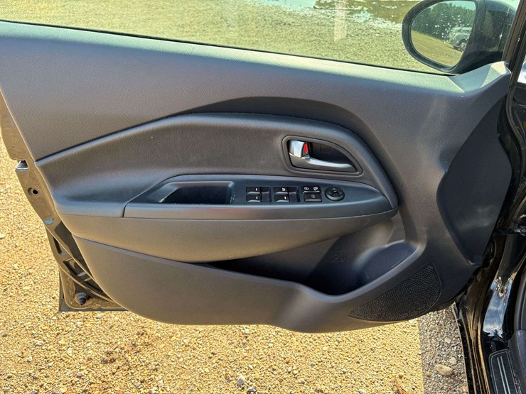 2016-kia-rio-4-door-awd-sedan-(87,338-miles)-image-11