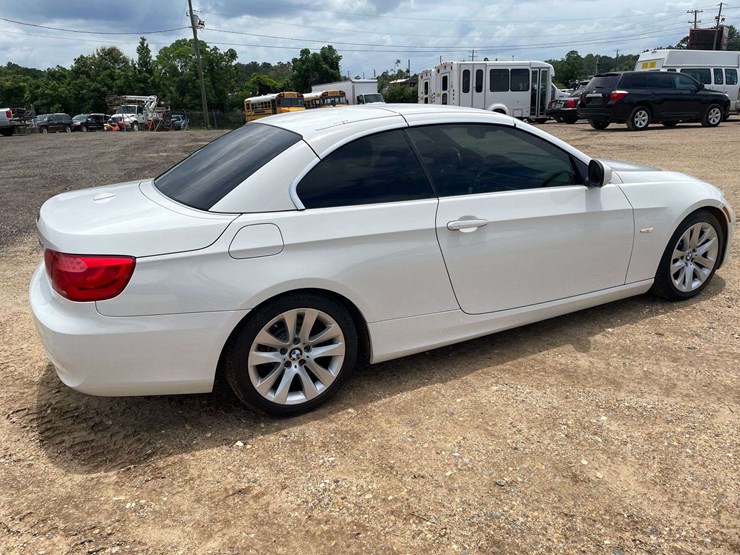 2013-bmw-328i-2-door-convertible-(116,730-miles)-image-3