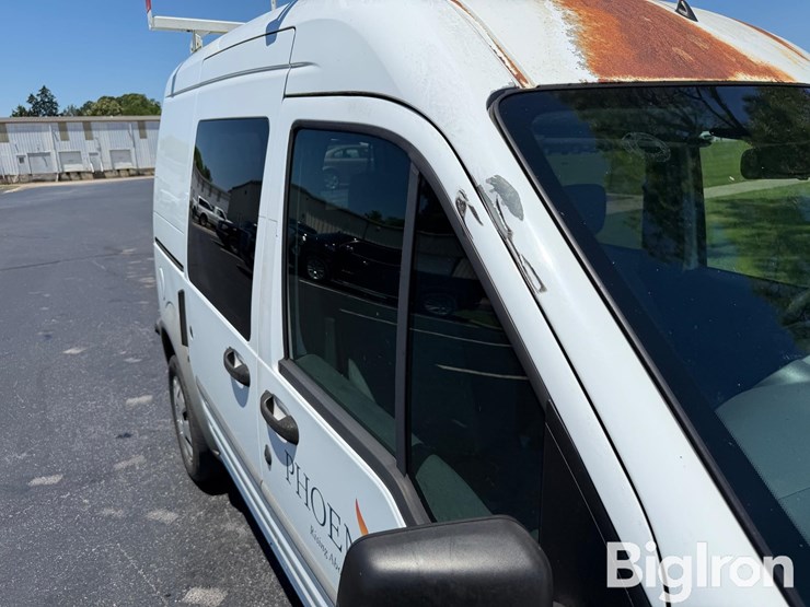 2010-ford-transit-connect-image-18