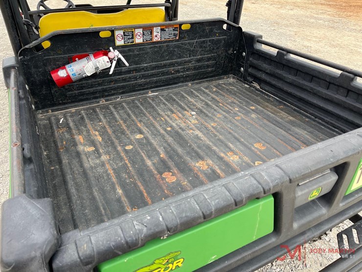 john-deere-gator-image-4