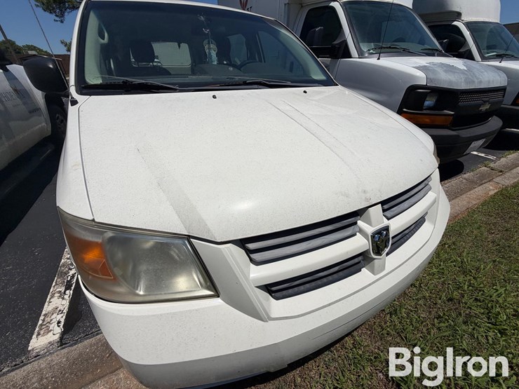 2010-dodge-grand-caravan-se-image-10