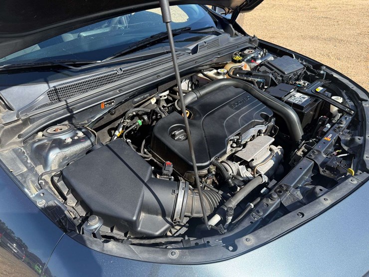 2019-chevrolet-malibu-4-door-sedan-(140,696-miles)-image-22