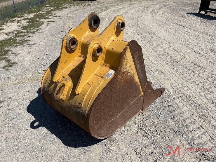 2019-john-deere-36-image-2