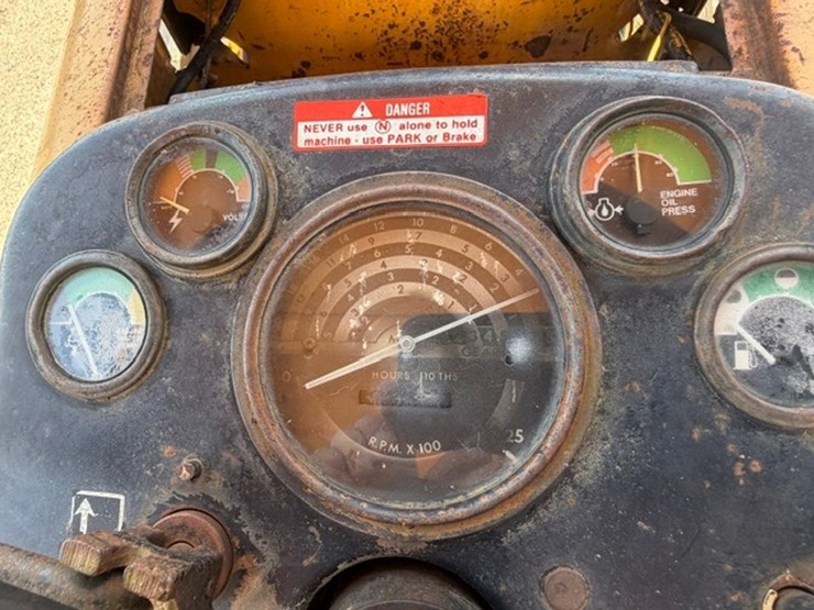 john-deere-302-image-35