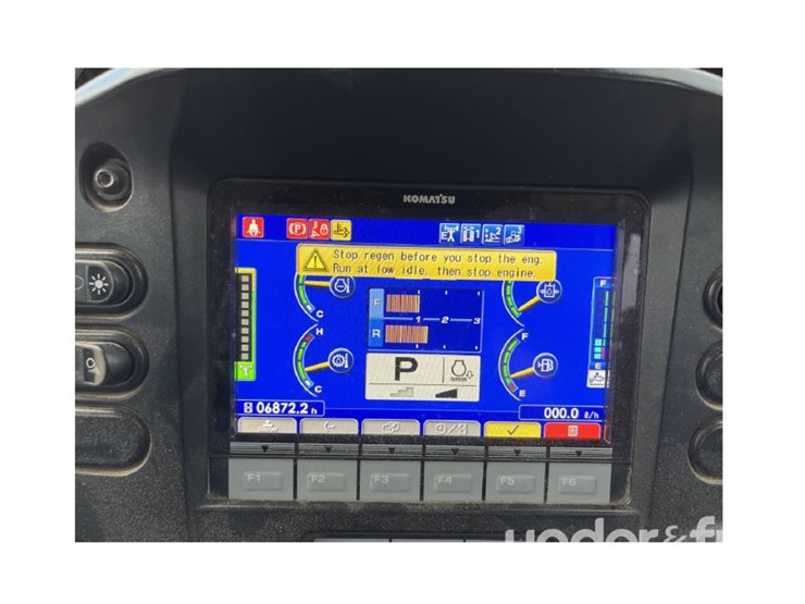 2022-komatsu-d61px-24-image-47
