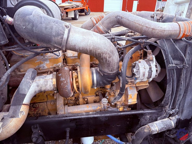 1993-freightliner-fld120-image-28