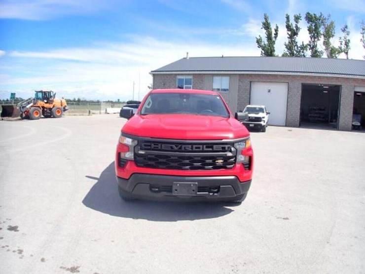 chevrolet-silverado-1500-image-2