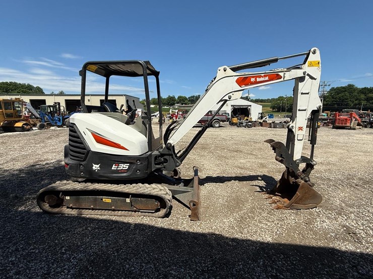 2024-bobcat-e35-image-5
