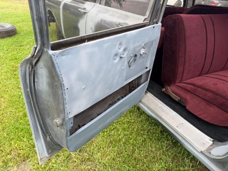 1961-mercury-limousine-1w62v542111-image-32