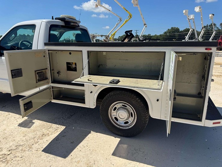 2016-ford-f250-xl-image-24