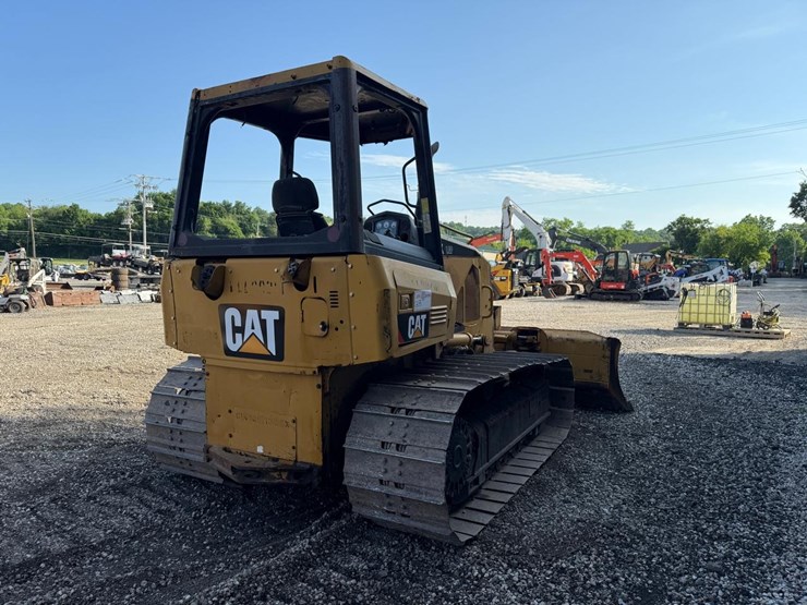 caterpillar-d3k-lgp-image-4