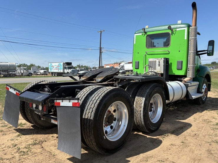 2020-kenworth-t880-image-4