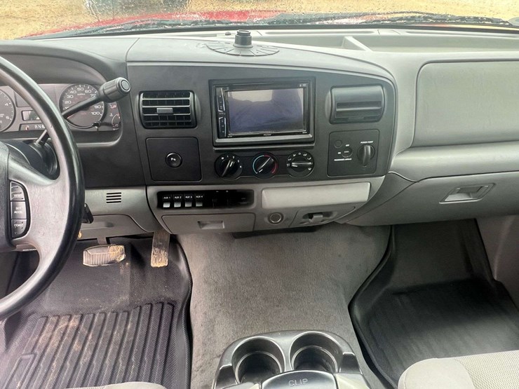 2005-ford-f350-xlt-image-13