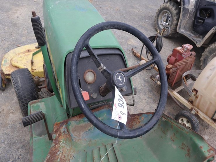 john-deere-216-image-15