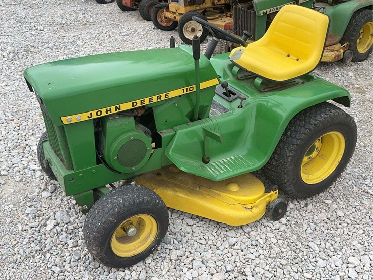 1968-john-deere-110-image-1
