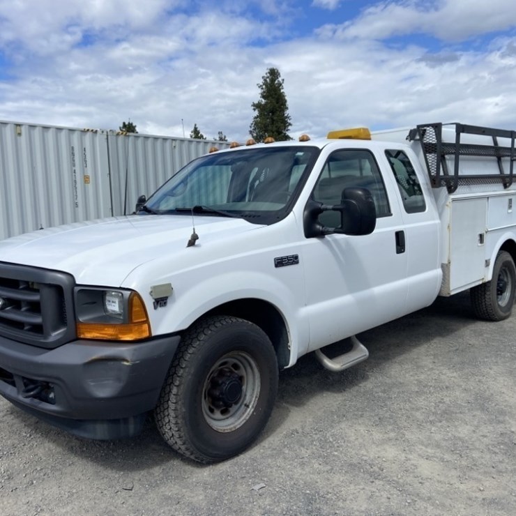 2001 FORD F350 XL