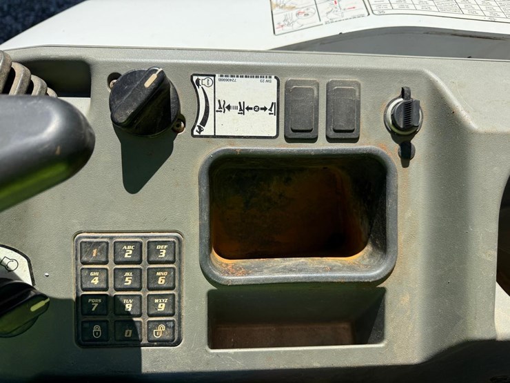 2024-bobcat-e35-image-23