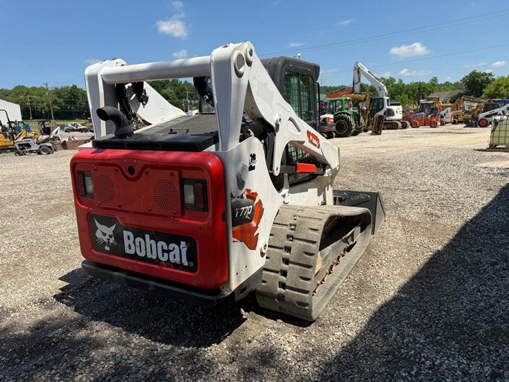 2024-bobcat-t770-image-4