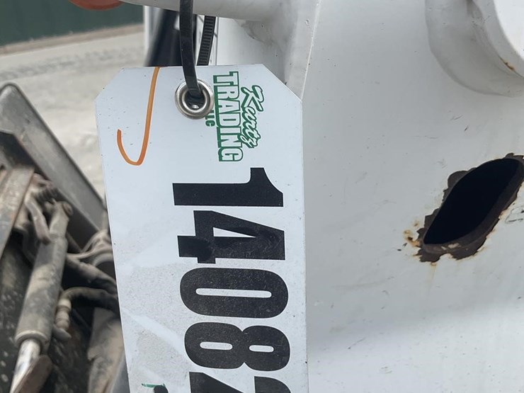 2016-bobcat-t750-image-22