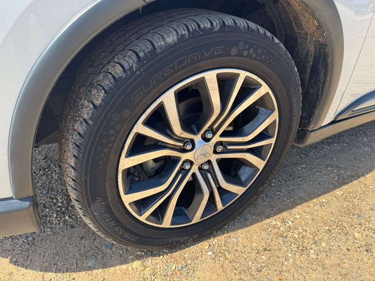 2018-mitsubishi-outlander-image-25