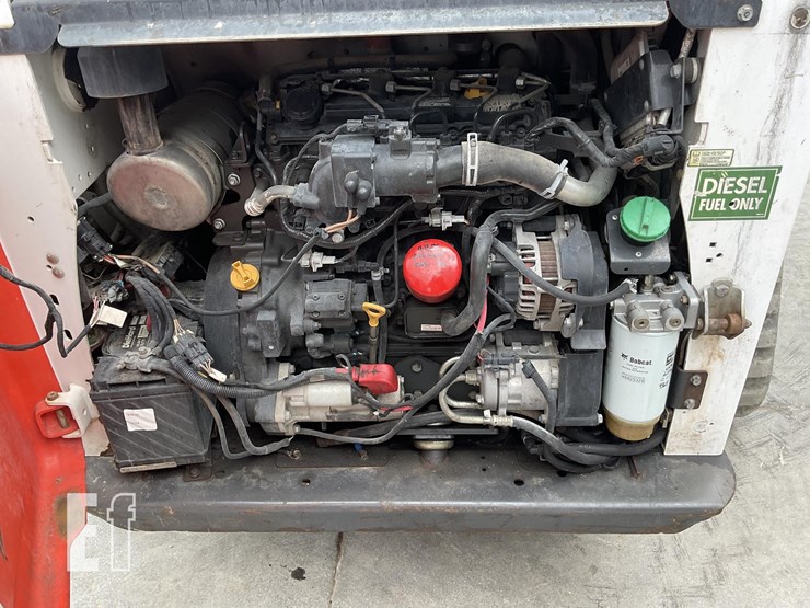2021-bobcat-t740-image-20
