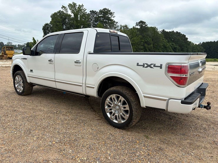 2012-ford-f150-platinum-image-2