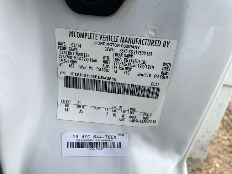 2014-ford-f550-image-29
