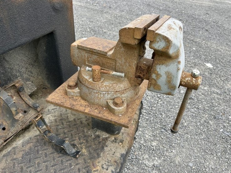 2005-ford-f550-image-13