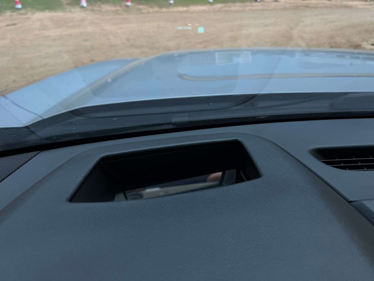 2016-gmc-yukon-denali-image-36