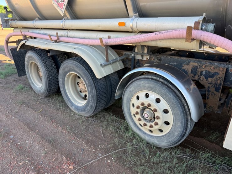 2007-peterbilt-378-image-6