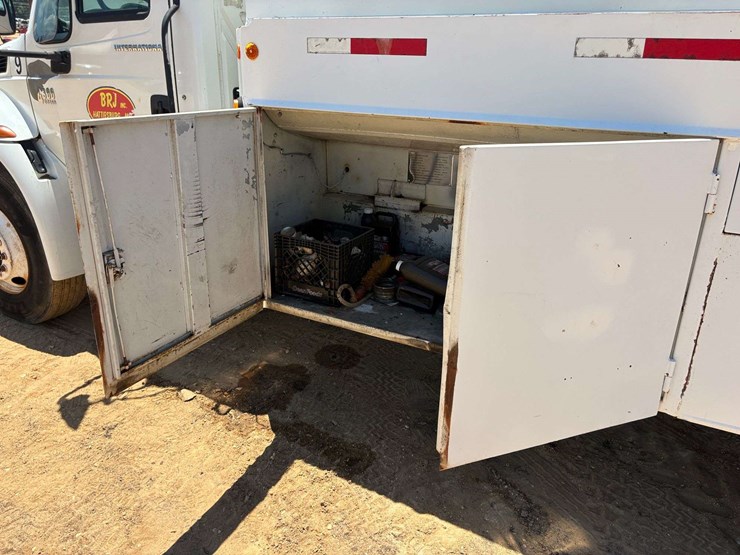 2006-international-durastar-4300-image-19