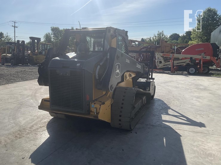 2021-deere-333g-image-4
