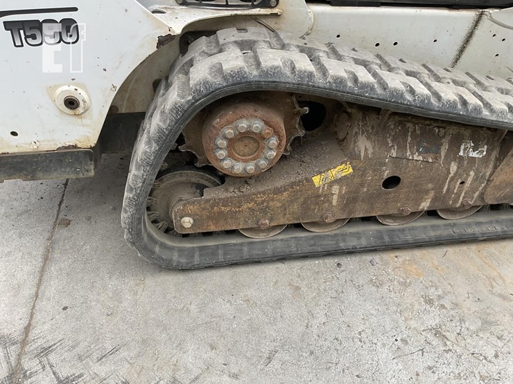 2015-bobcat-t590-image-10