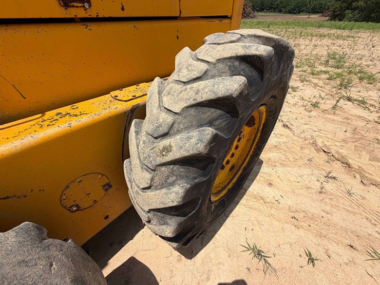 deere-670b-image-21