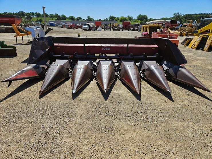 case-ih-1063-image-8