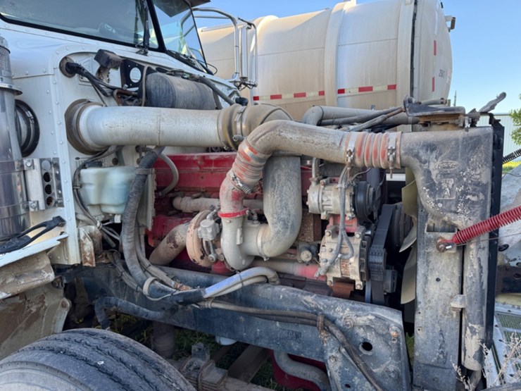 2007-peterbilt-378-image-10