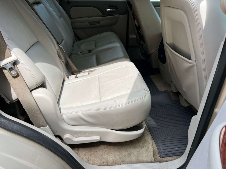 2013-gmc-yukon-slt-image-25