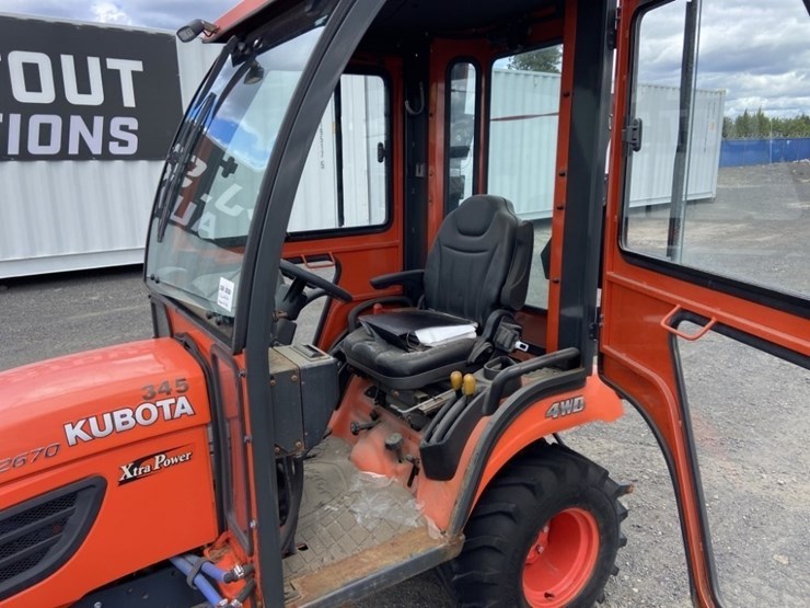 2014-kubota-bx2670-image-12