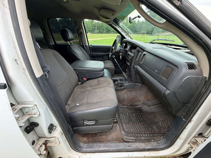 2002-dodge-ram-1500-image-16