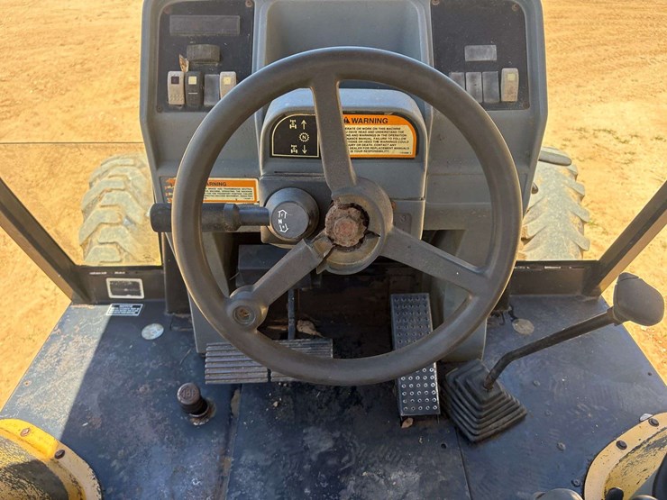caterpillar-416c-image-8
