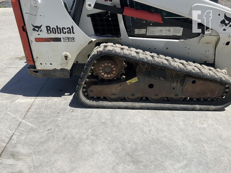2014-bobcat-t590-image-10
