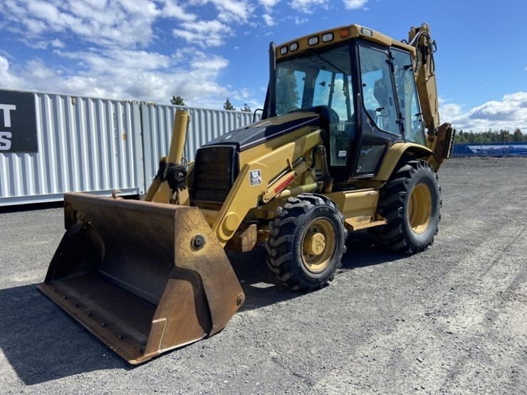 2004-caterpillar-420d-image-1