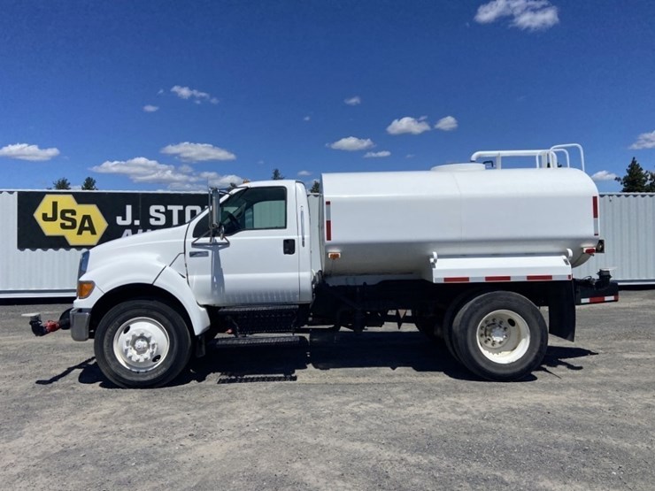 2005-ford-f750-sd-image-2