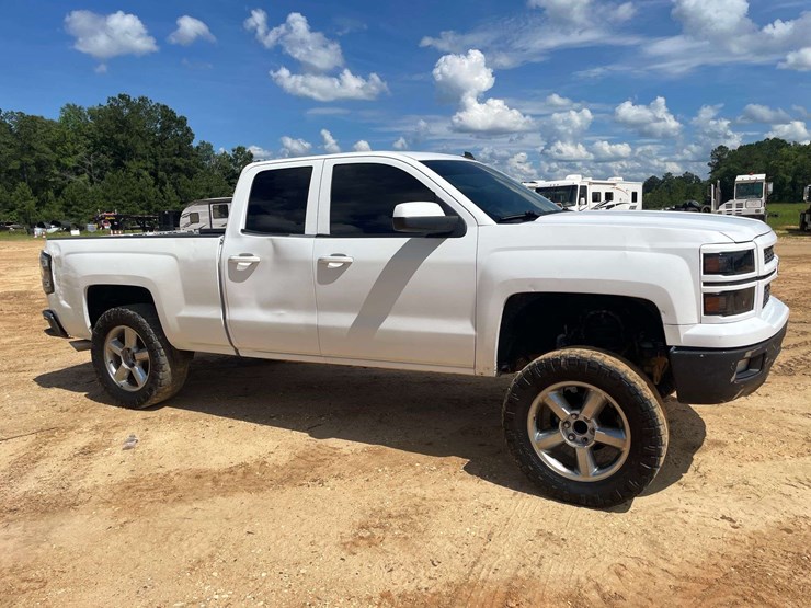 2014-chevrolet-silverado-1500-lt-image-4