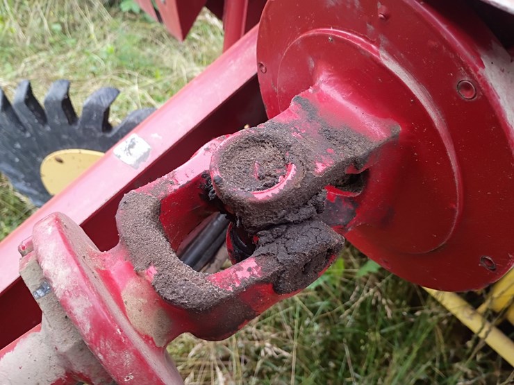 new-holland-654-image-17