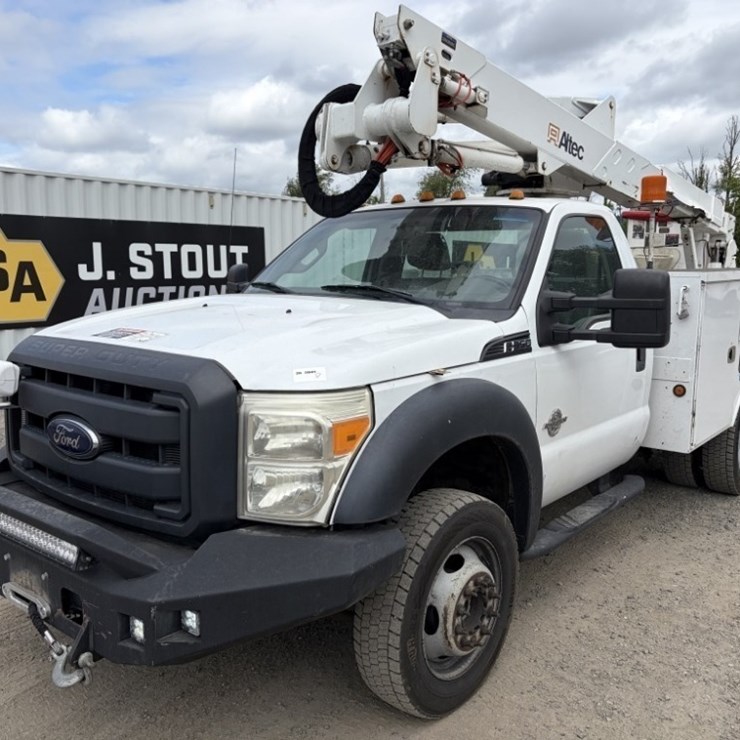 2012 FORD F550
