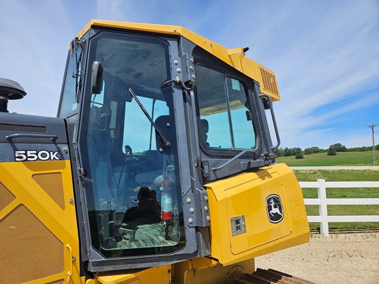 deere-550k-image-49