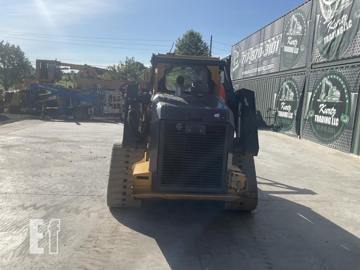 2021-deere-333g-image-3